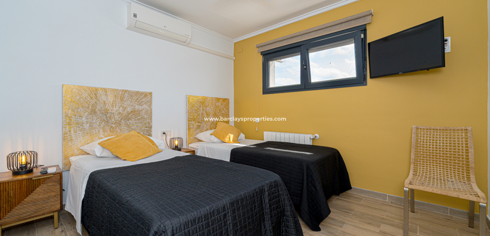 Resale - Fristaende Villa  - Urb. La Marina