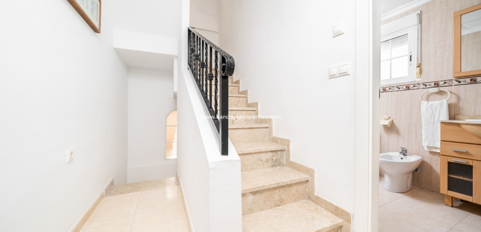 Resale - Fristaende Villa  - Urb. La Marina