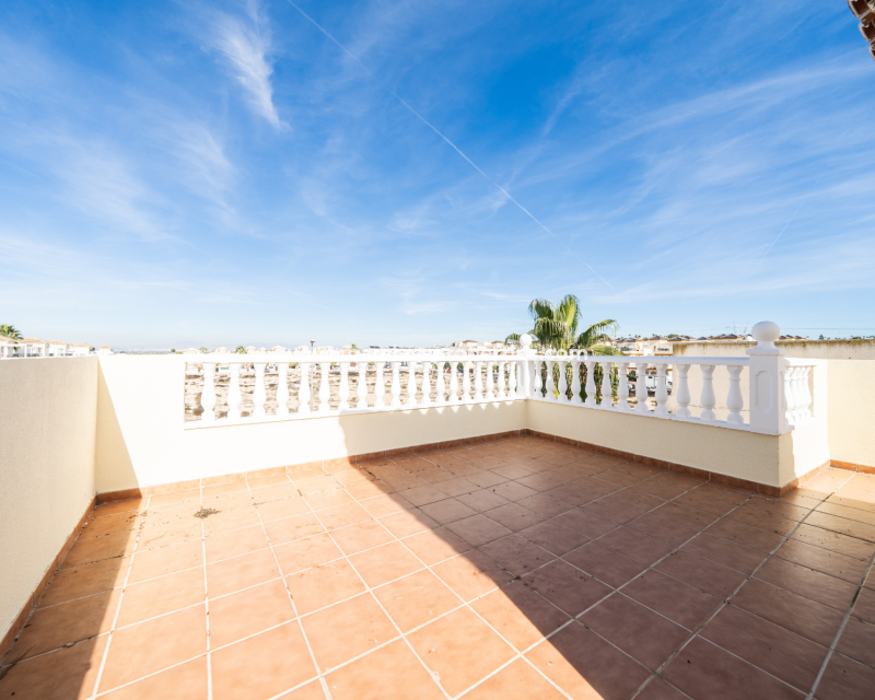 Resale - Fristaende Villa  - Urb. La Marina