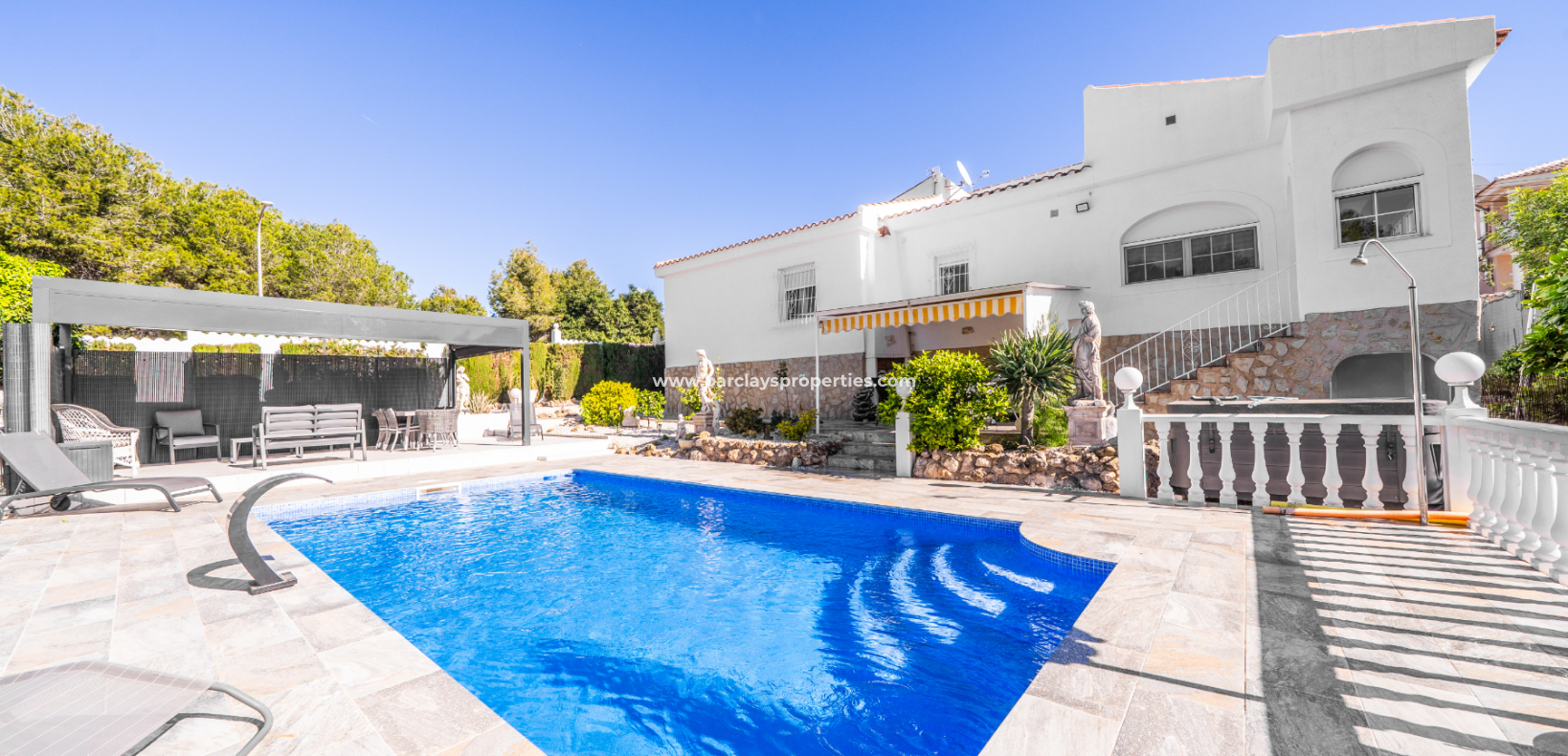 Resale - Fristaende Villa  - Urb. La Marina