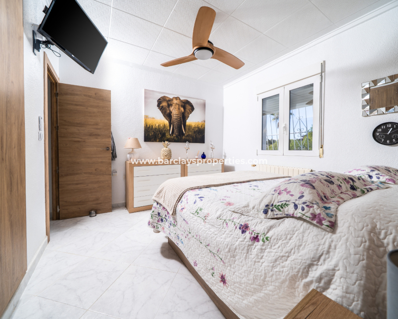 Resale - Fristaende Villa  - Urb. La Marina