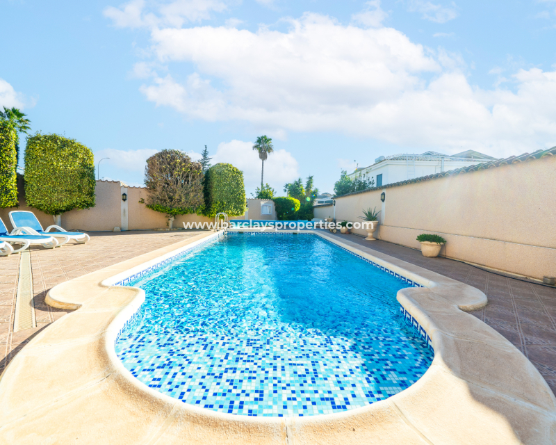 Resale - Fristaende Villa  - Urb. La Marina