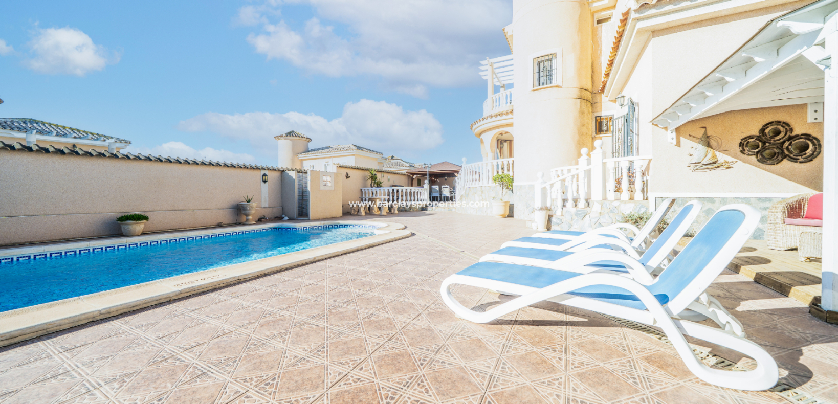 Resale - Fristaende Villa  - Urb. La Marina