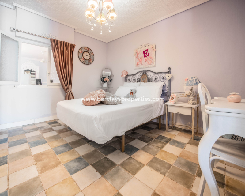 Resale - Fristaende Villa  - Urb. La Marina