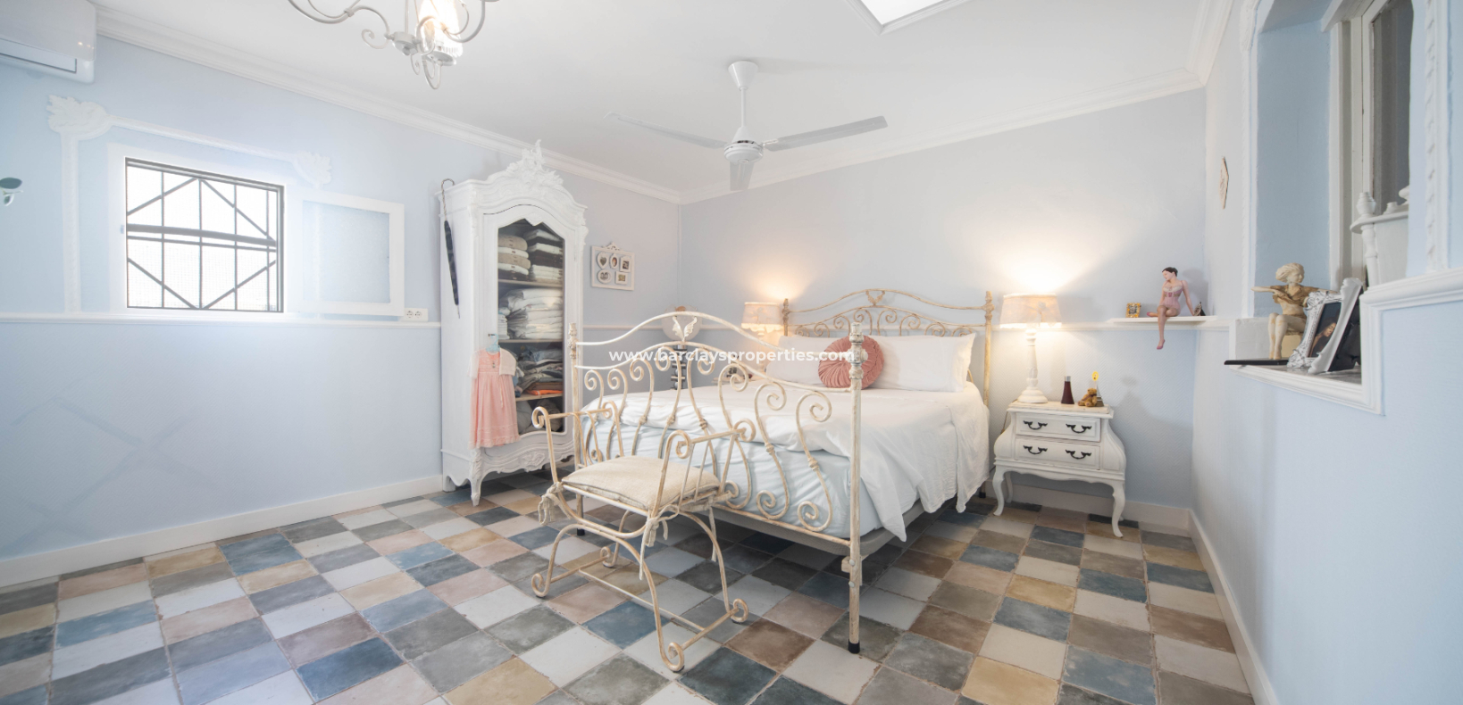 Resale - Fristaende Villa  - Urb. La Marina