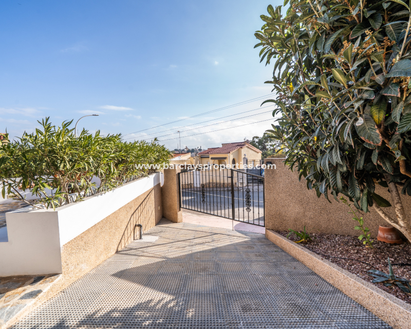 Resale - Fristaende Villa  - Urb. La Marina