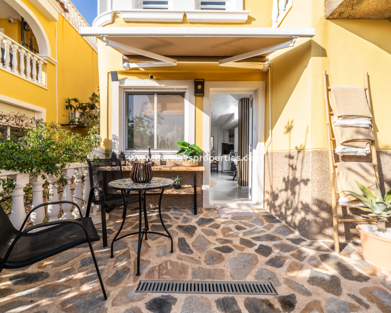 Resale - Fristaende Villa  - Urb. La Marina