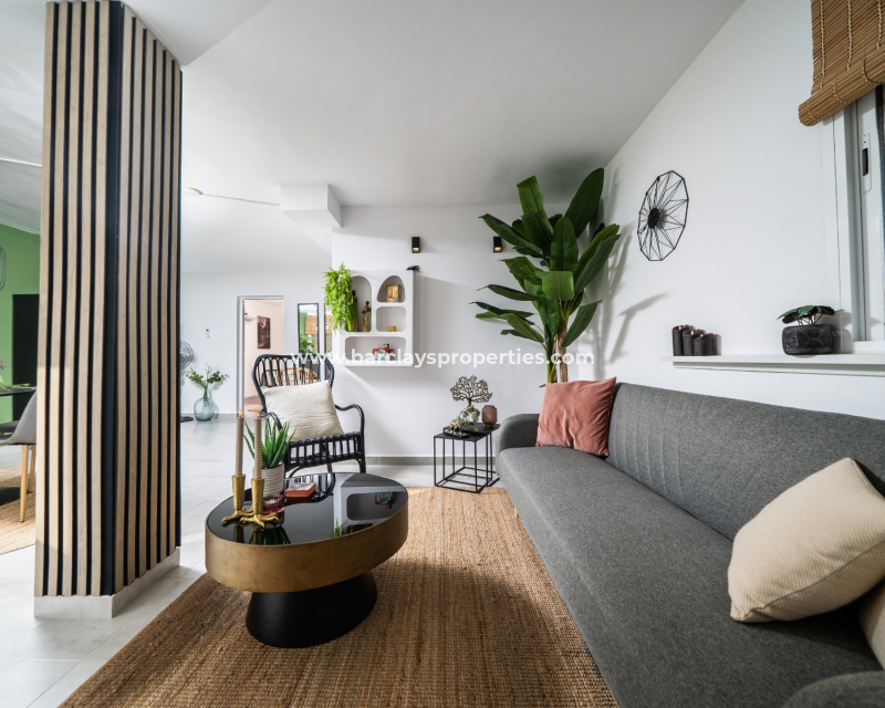 Resale - Fristaende Villa  - Urb. La Marina