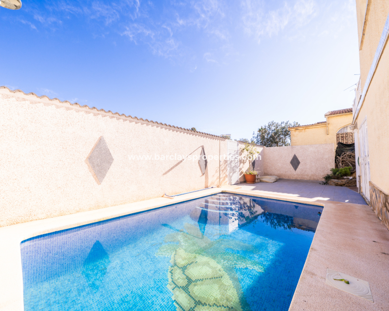 Resale - Fristaende Villa  - Urb. La Marina