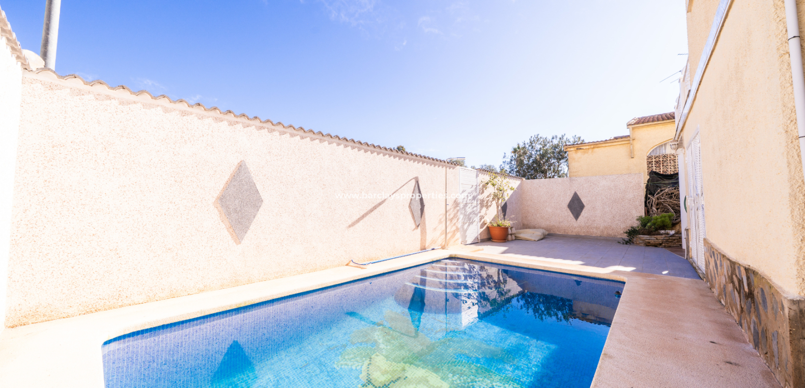 Resale - Fristaende Villa  - Urb. La Marina