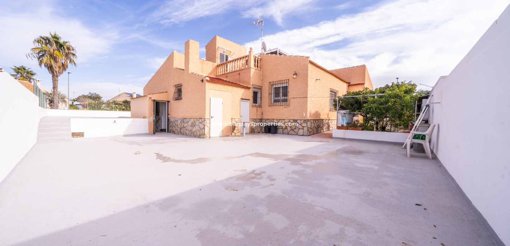 Resale - Fristaende Villa  - Urb. La Marina