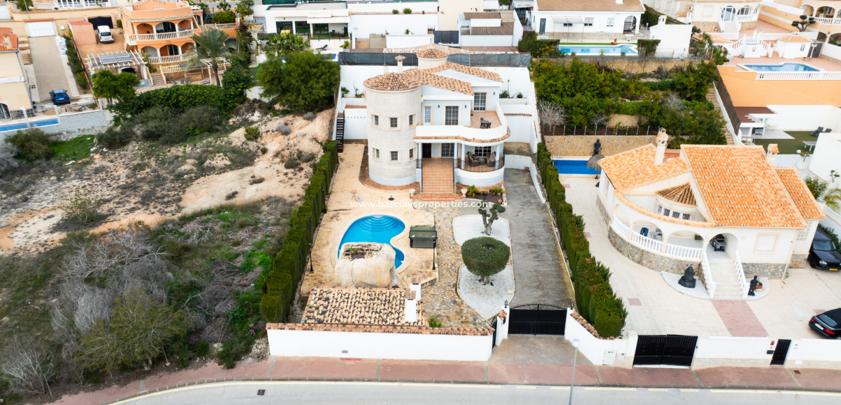 Resale - Fristaende Villa  - Urb. La Marina