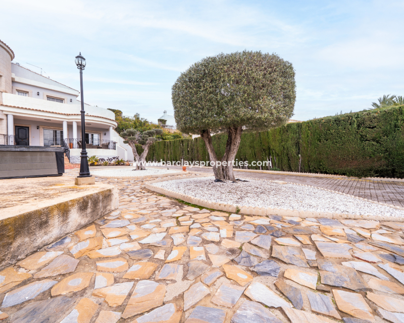 Resale - Fristaende Villa  - Urb. La Marina