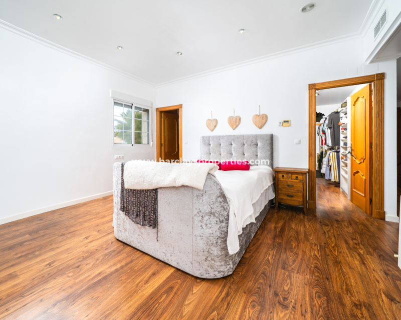 Resale - Fristaende Villa  - Urb. La Marina