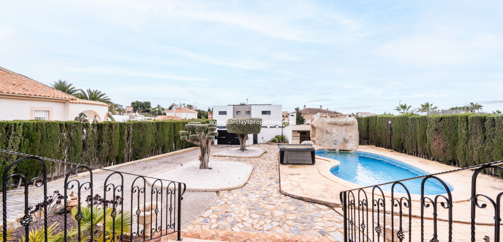 Resale - Fristaende Villa  - Urb. La Marina