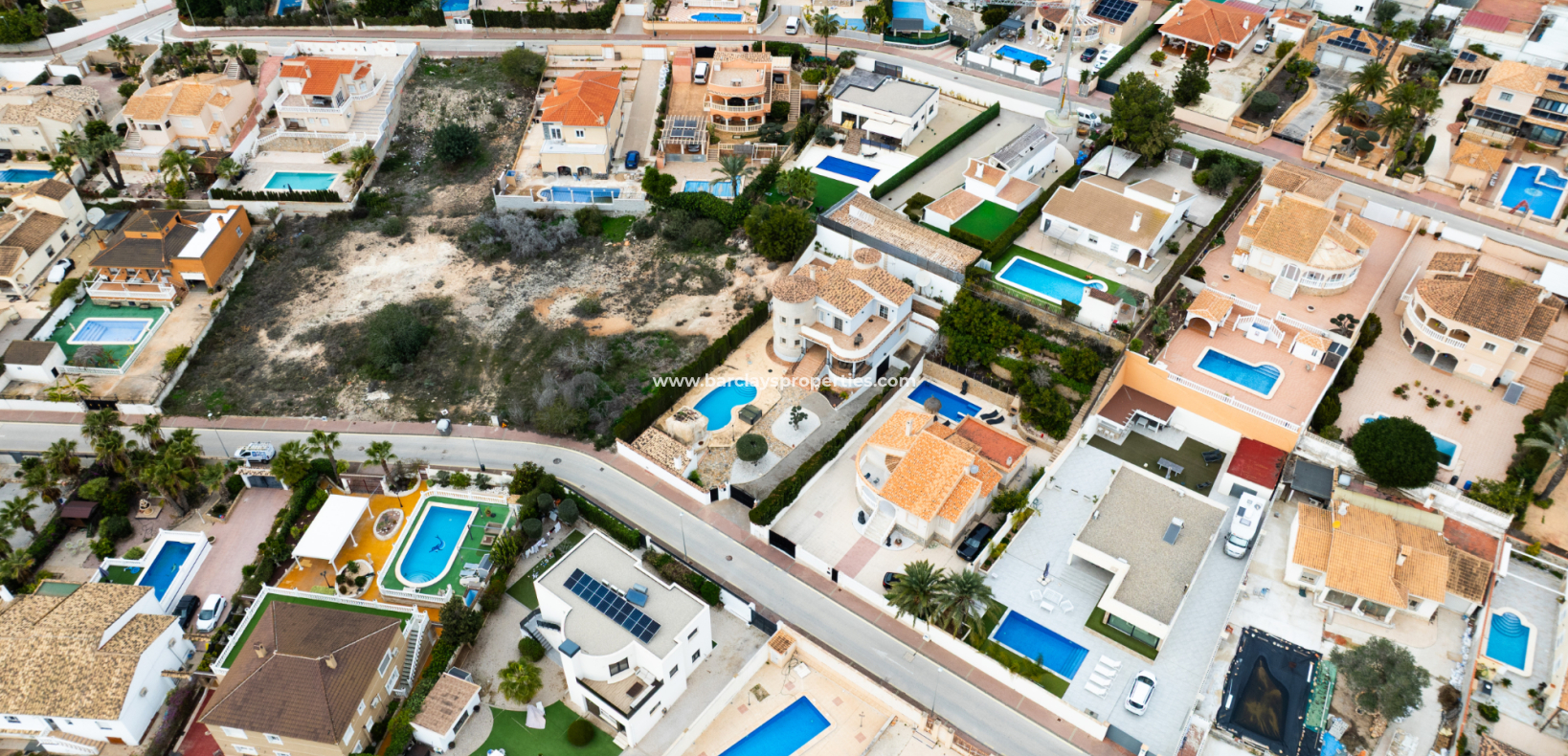 Resale - Fristaende Villa  - Urb. La Marina