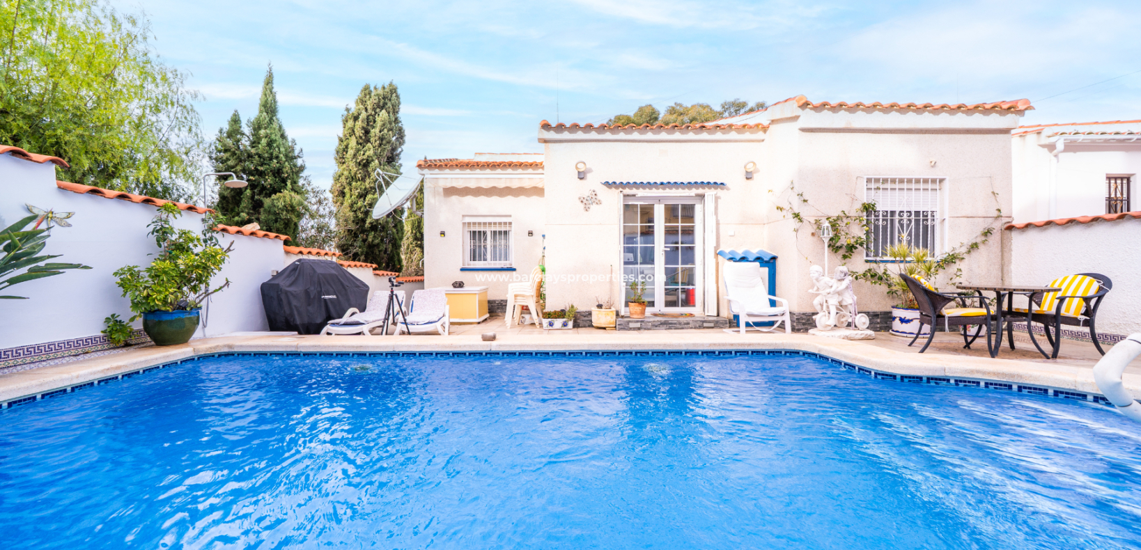 Resale - Fristaende Villa  - Urb. La Marina