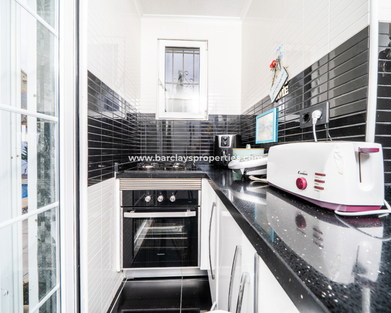 Resale - Fristaende Villa  - Urb. La Marina