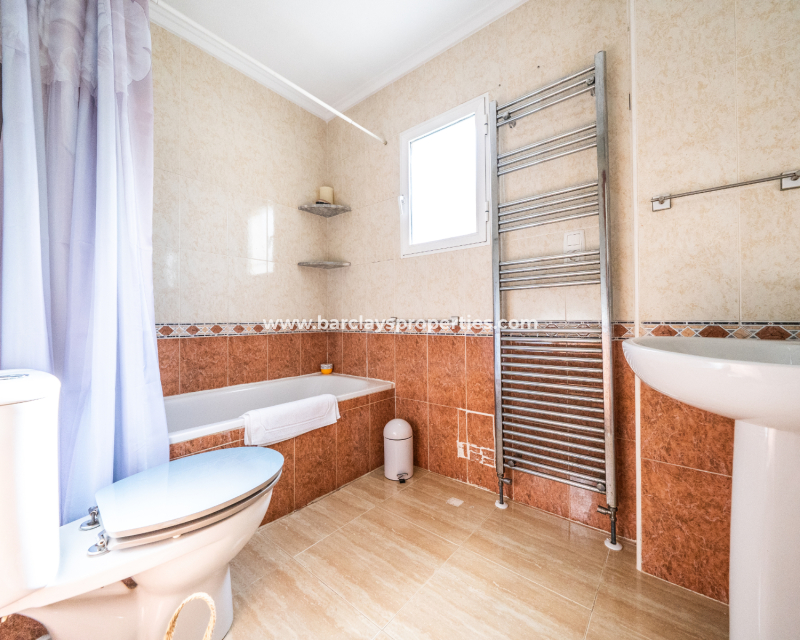 Resale - Fristaende Villa  - Urb. La Marina