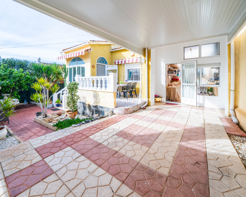 Resale - Fristaende Villa  - Urb. La Marina