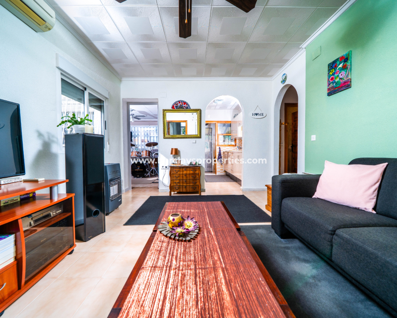 Resale - Fristaende Villa  - Urb. La Marina