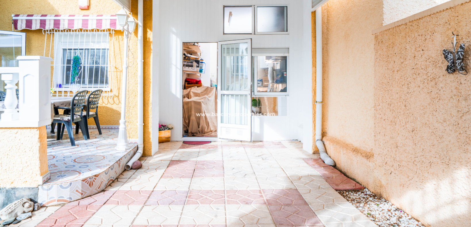 Resale - Fristaende Villa  - Urb. La Marina