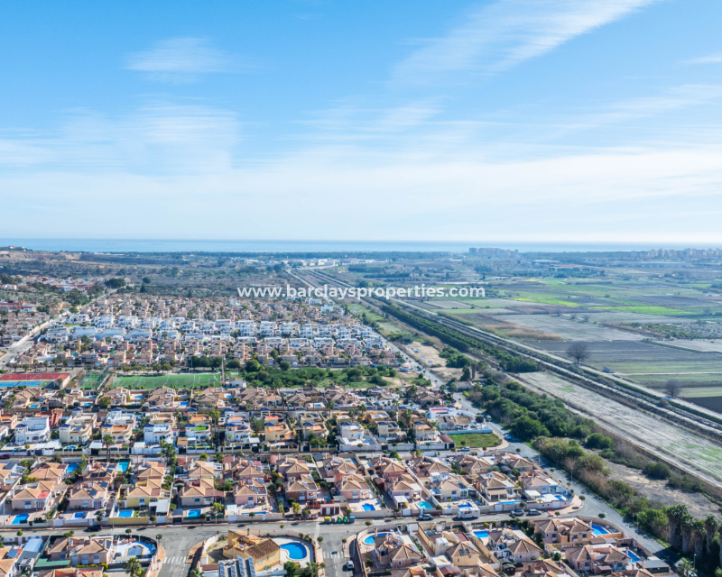 Resale - Fristaende Villa  - Urb. La Marina
