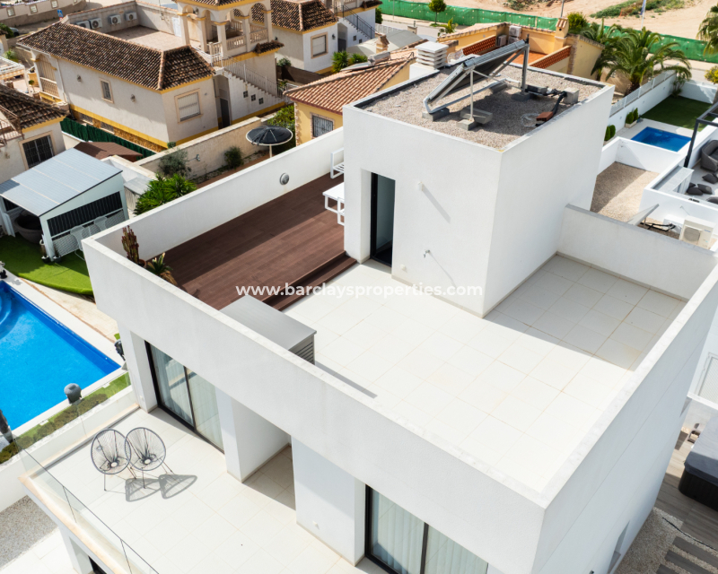 Resale - Fristaende Villa  - Urb. La Marina