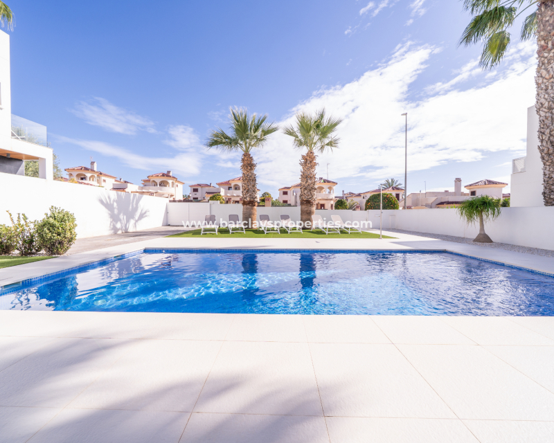 Resale - Fristaende Villa  - Urb. La Marina