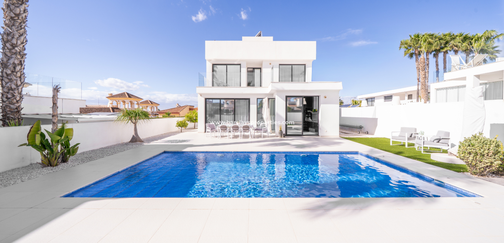 Resale - Fristaende Villa  - Urb. La Marina