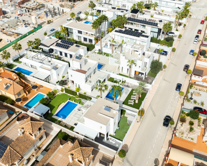 Resale - Fristaende Villa  - Urb. La Marina