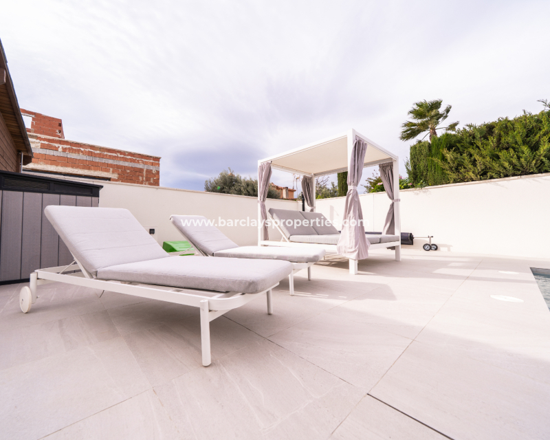 Resale - Fristaende Villa  - Urb. La Marina