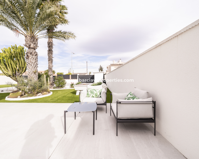 Resale - Fristaende Villa  - Urb. La Marina