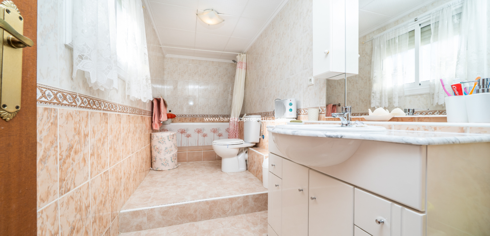 Resale - Fristaende Villa  - Urb. La Marina