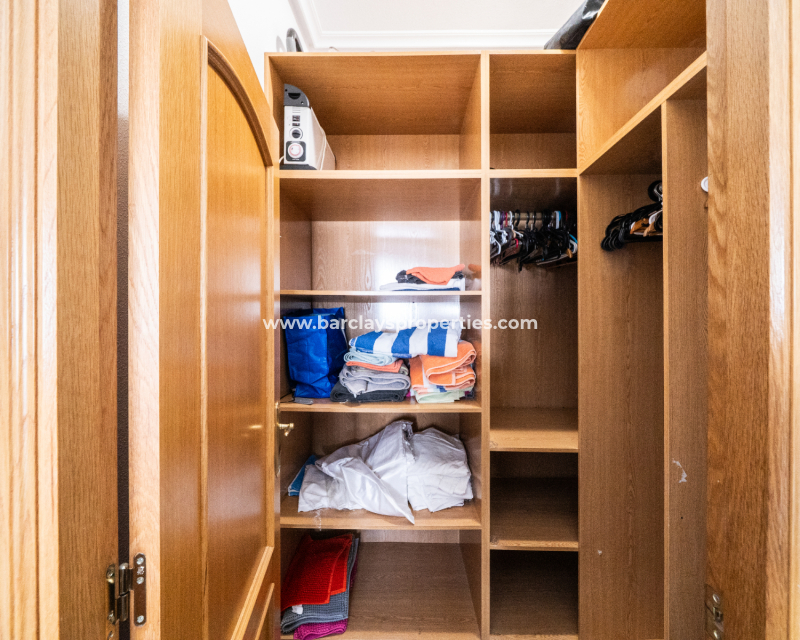 Resale - Fristaende Villa  - Urb. La Marina