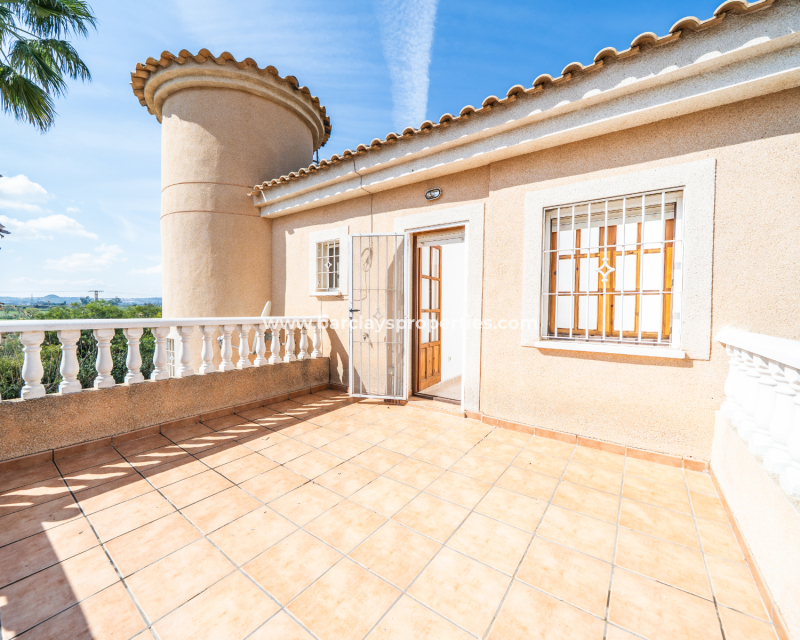 Resale - Fristaende Villa  - Urb. La Marina