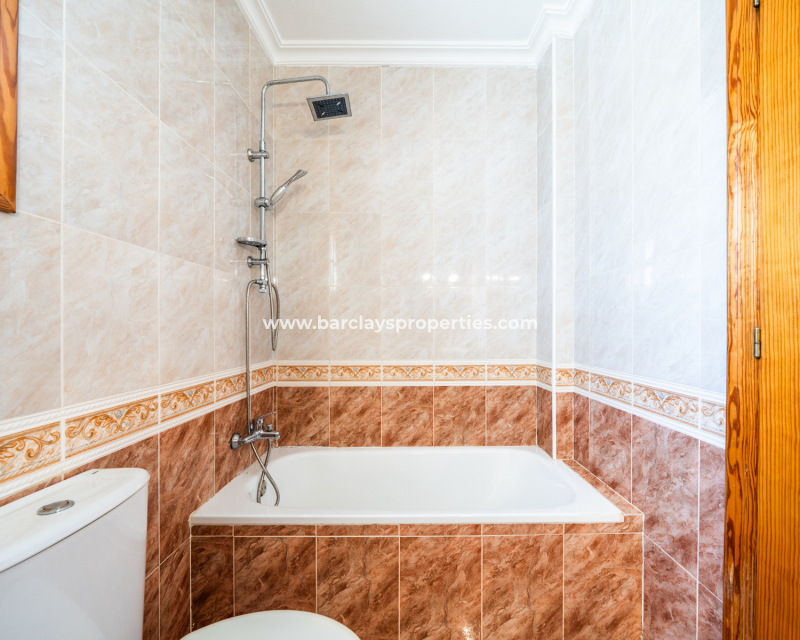 Resale - Fristaende Villa  - Urb. La Marina