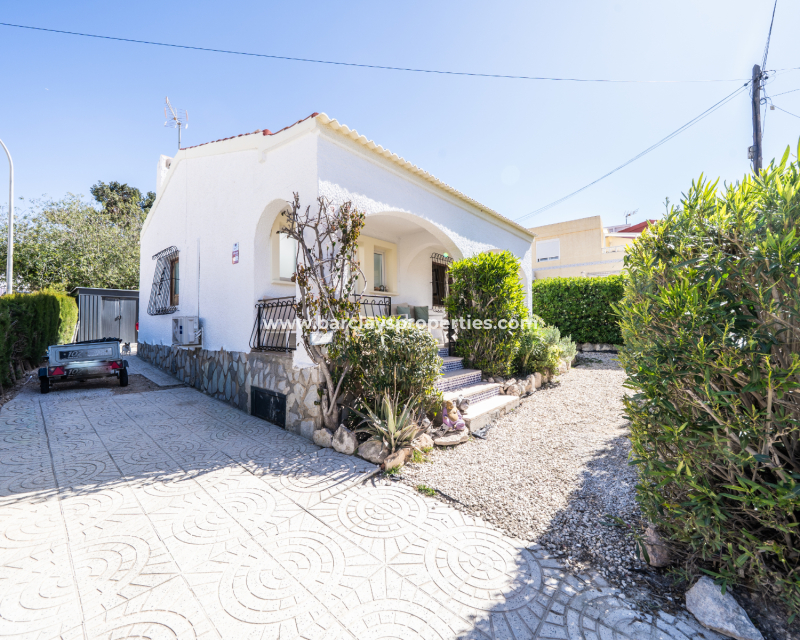 Resale - Fristaende Villa  - Urb. La Marina