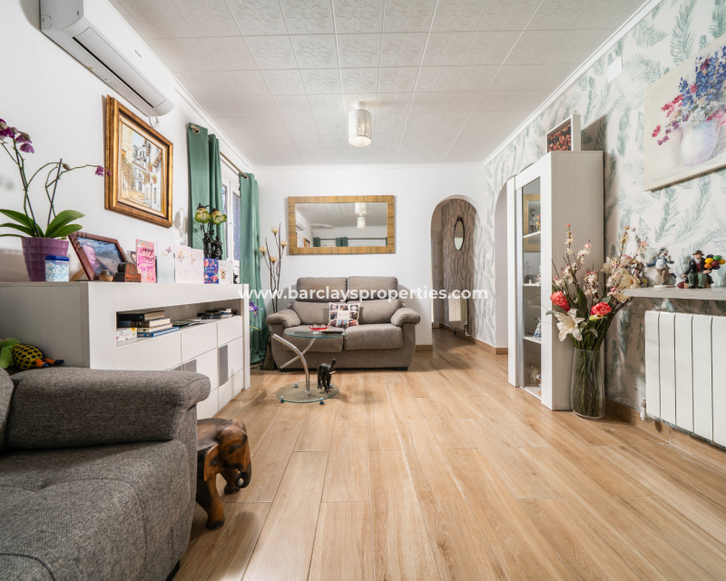 Resale - Fristaende Villa  - Urb. La Marina