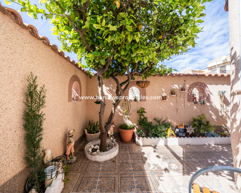 Resale - Fristaende Villa  - Urb. La Marina