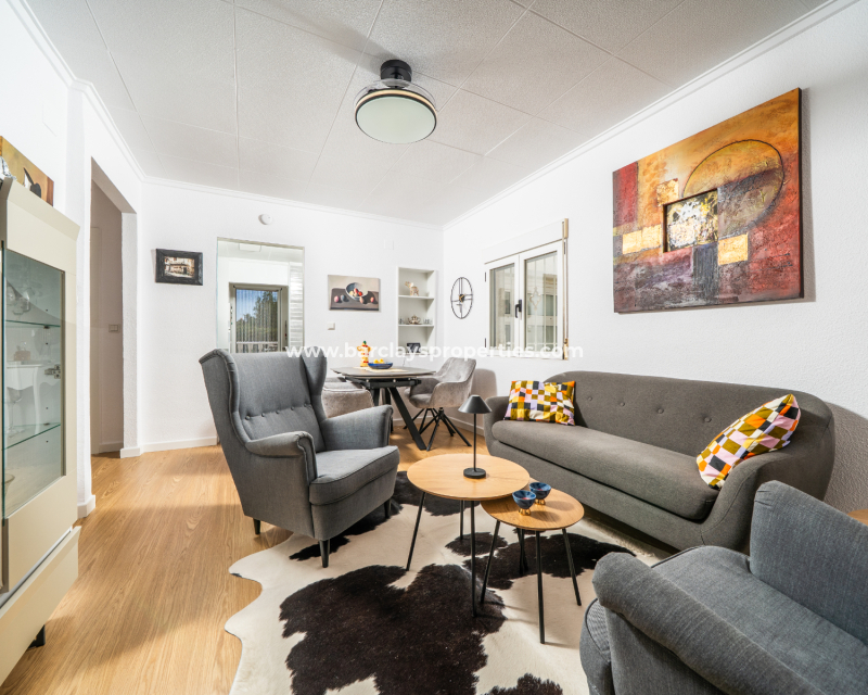 Resale - Fristaende Villa  - Urb. La Marina