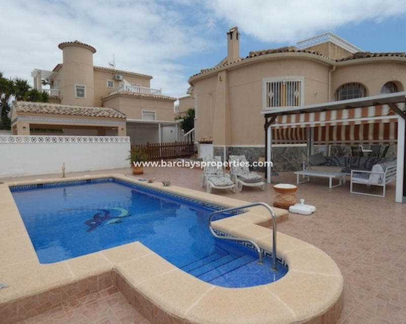 Resale - Fristaende Villa  - Urb. La Marina
