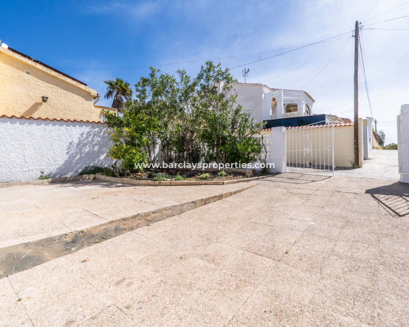 Resale - Fristaende Villa  - Urb. La Marina