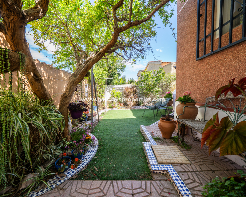 Resale - Fristaende Villa  - Urb. La Marina