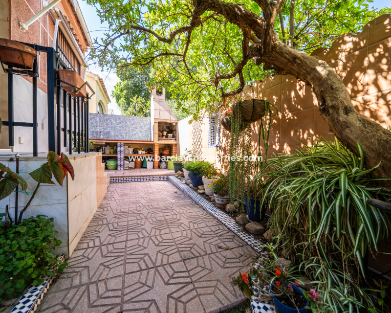 Resale - Fristaende Villa  - Urb. La Marina