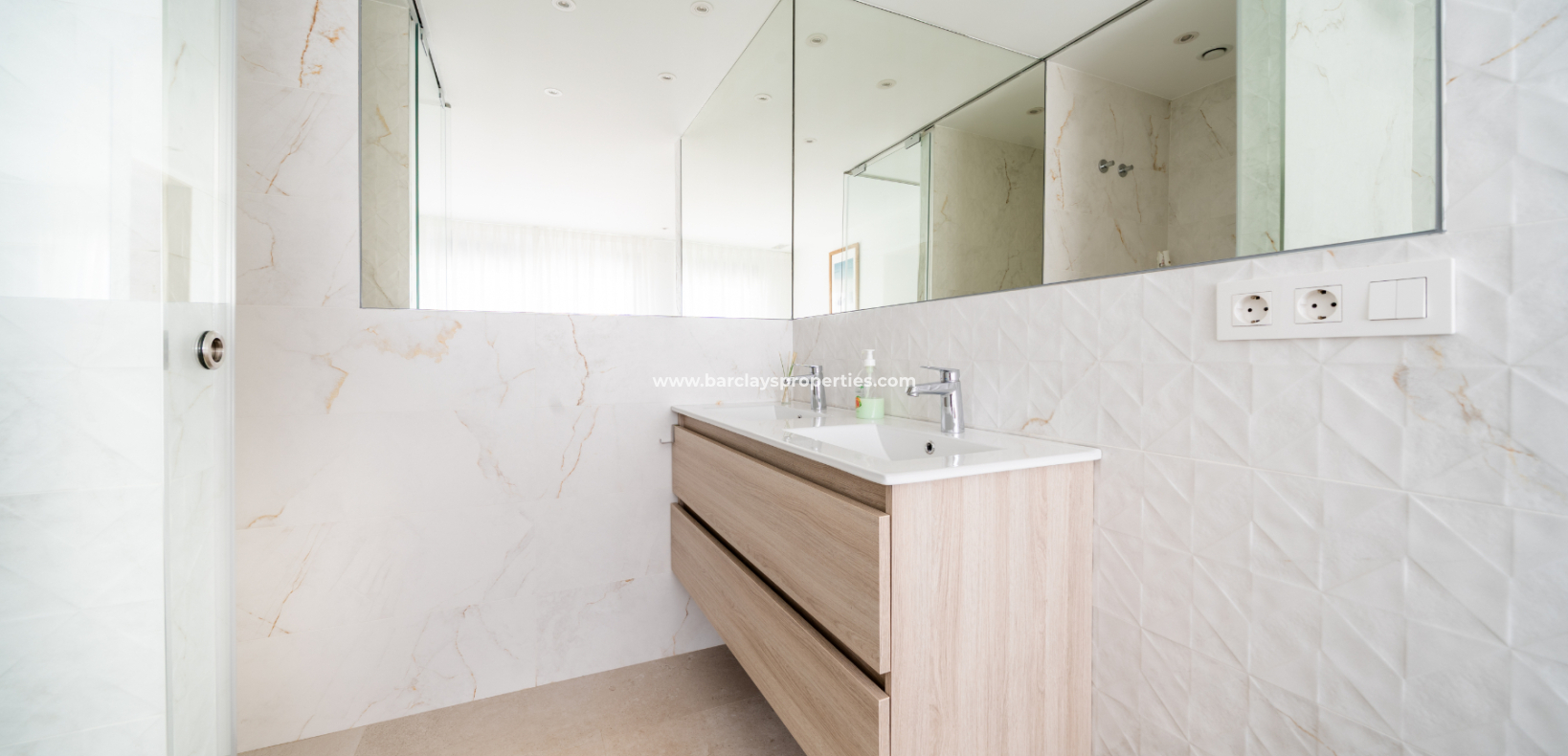 Resale - Fristaende Villa  - Urb. La Marina