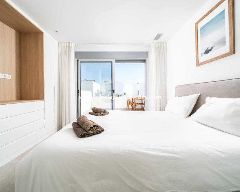 Resale - Fristaende Villa  - Urb. La Marina