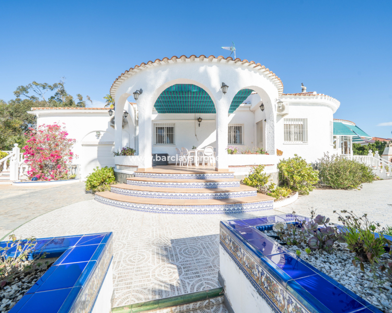 Resale - Fristaende Villa  - Urb. La Marina