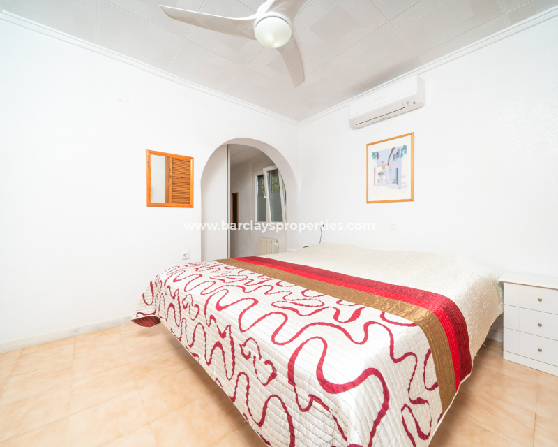 Resale - Fristaende Villa  - Urb. La Marina