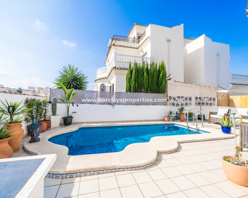 Resale - Fristaende Villa  - Urb. La Marina